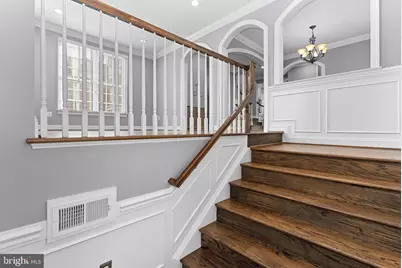 10695 Yorktown Court, Fairfax, VA 22030 - Photo 3