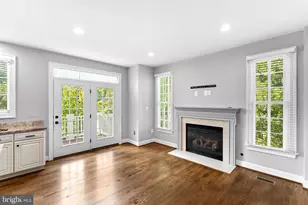 10695 Yorktown Ct, Fairfax, VA 22030 - Photo 27
