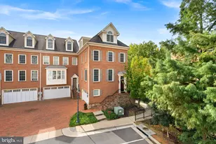 10695 Yorktown Ct, Fairfax, VA 22030 - Photo 69