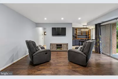 3846 Lyndhurst Drive #102, Fairfax, VA 22031 - Photo 3