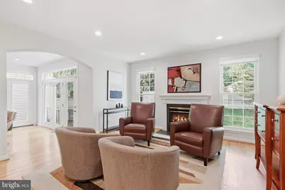 9827 Bolton Village Court, Fairfax, VA 22032 - Photo 11
