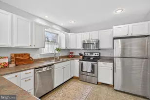 573 Pointe Dr, Harrisonburg, VA 22801 - Photo 7