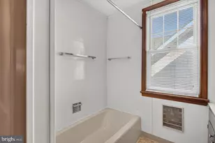 476 W Wolfe St, Harrisonburg, VA 22802 - Photo 31