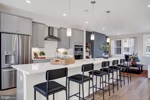 9683 Swallowtail Ln, Manassas, VA 20110 - Photo 3