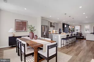 9683 Swallowtail Ln, Manassas, VA 20110 - Photo 13