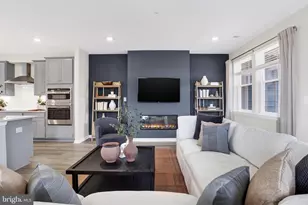 9683 Swallowtail Ln, Manassas, VA 20110 - Photo 9