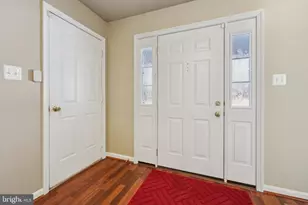 9395 Cloverhill Ct, Manassas, VA 20110 - Photo 11