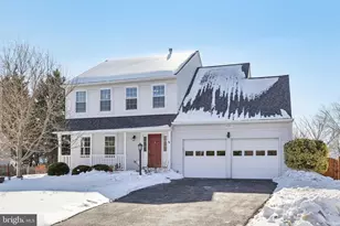 9395 Cloverhill Ct, Manassas, VA 20110 - Photo 3