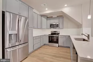 9664 Swallowtail Ln, Manassas, VA 20110 - Photo 15