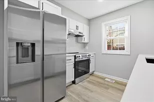 9182 Landgreen St, Manassas, VA 20110 - Photo 9