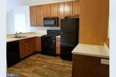 9211 Azure Court #202, Manassas, VA 20110 - Photo 3