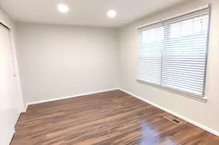 8317 Georgian Ct, Manassas, VA 20110 - Photo 7