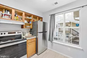 9458 Scarlet Oak Dr, Manassas, VA 20110 - Photo 11