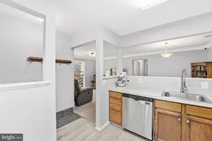 9458 Scarlet Oak Dr, Manassas, VA 20110 - Photo 13