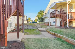 9458 Scarlet Oak Dr, Manassas, VA 20110 - Photo 3