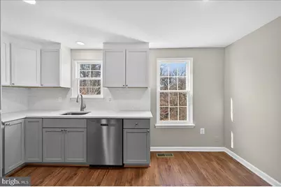 8357 Georgian Court, Manassas, VA 20110 - Photo 11