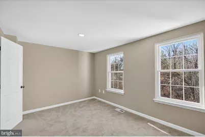 8357 Georgian Court, Manassas, VA 20110 - Photo 17