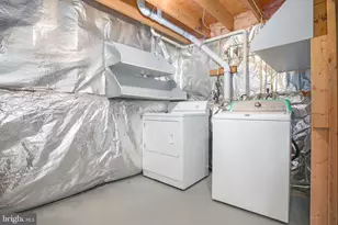 10260 Magnolia Grove Dr, Manassas, VA 20110 - Photo 35