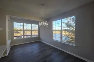 10260 Magnolia Grove Dr, Manassas, VA 20110 - Photo 3