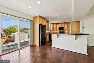 9255 Garnet Ct, Manassas, VA 20110 - Photo 5