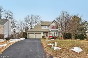 10274 Racquet Cir, Manassas, VA 20110 - Photo 1