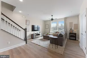 10439 Ratcliffe Trl, Manassas, VA 20110 - Photo 3