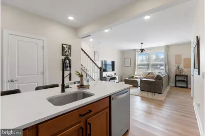 10439 Ratcliffe Trail, Manassas, VA 20110 - Photo 11