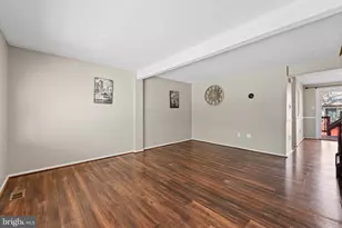 8392 Shady Grove Cir, Manassas, VA 20110 - Photo 3