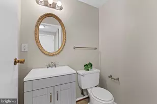 8392 Shady Grove Cir, Manassas, VA 20110 - Photo 11