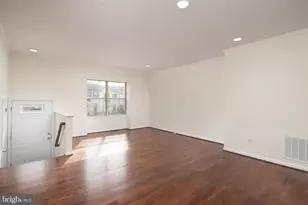 8770 Deblanc Pl, Manassas, VA 20110 - Photo 5