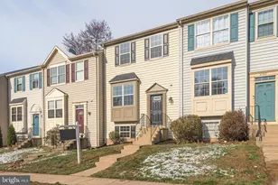 8770 Deblanc Pl, Manassas, VA 20110 - Photo 3