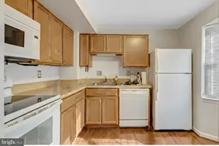 8622 Braxted Ln, Manassas, VA 20110 - Photo 3