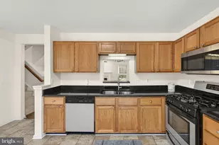 10315 O'Connell Ct, Manassas, VA 20110 - Photo 17