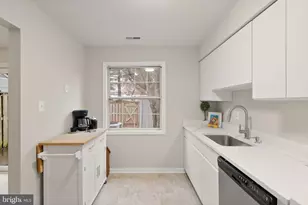 8737 Bretton Woods Dr, Manassas, VA 20110 - Photo 13