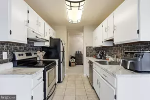 9569 Coggs Bill Dr, Manassas, VA 20110 - Photo 7