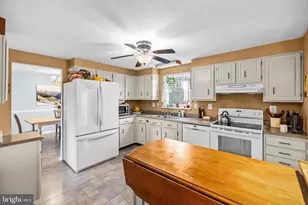 8192 Oakglen Rd, Manassas, VA 20110 - Photo 7