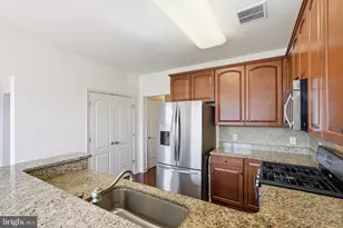 9204 Charleston Dr, Manassas, VA 20110 - Photo 9