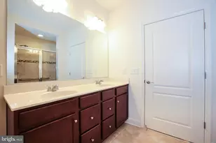 10275 Fountain Cir, Manassas, VA 20110 - Photo 17