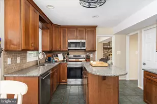 10245 Battlefield Dr, Manassas, VA 20110 - Photo 5