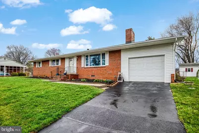 8909 Hill Place, Manassas, VA 20110 - Photo 3