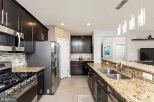 9541 Chancellorsville Ln, Manassas, VA 20110 - Photo 17