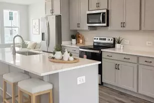 10165 Queens Wy, Manassas, VA 20110 - Photo 3