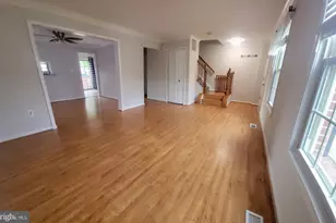 8949 Princeton Park Dr, Manassas, VA 20110 - Photo 3