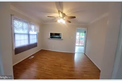 8949 Princeton Park Drive, Manassas, VA 20110 - Photo 5