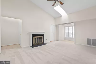 9250 Niki Place #302, Manassas, VA 20110 - Photo 7