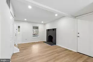 8928 Rolling Rd, Manassas, VA 20110 - Photo 13