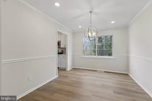 8928 Rolling Rd, Manassas, VA 20110 - Photo 7