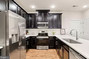 10312 Ratcliffe Trl, Manassas, VA 20110 - Photo 5