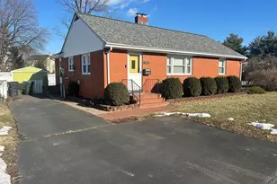 8754 Signal Hill Rd, Manassas, VA 20110 - Photo 1