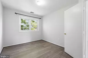 9178 Laurelwood Ct, Manassas, VA 20110 - Photo 17